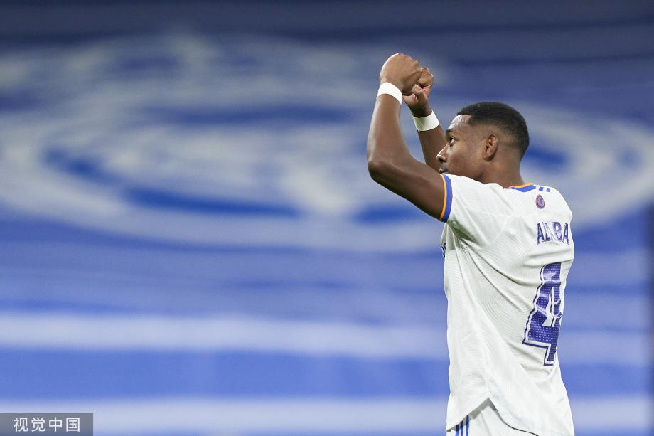 斯基拉：尤文正在研究冬窗签中卫，但补强中场依然是主要目标