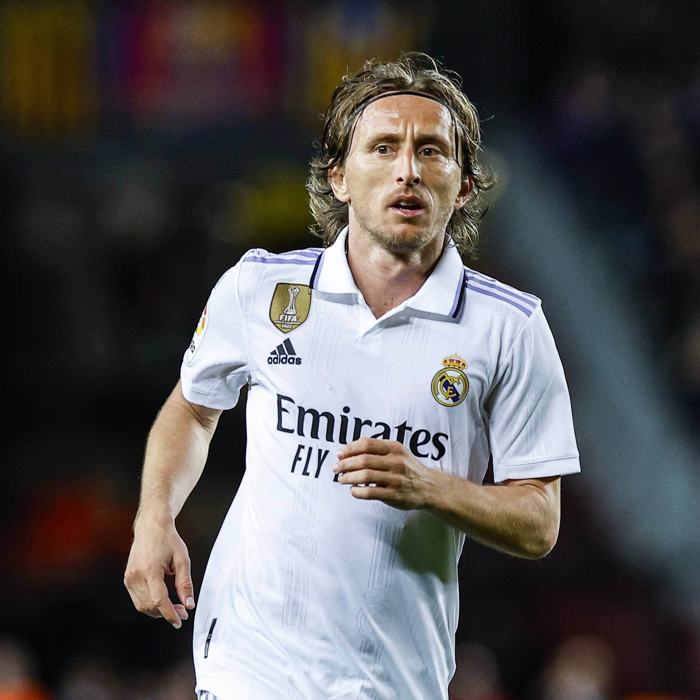 英超历史单一球员对同一球队全败纪录：莱诺对曼城13场全败第3