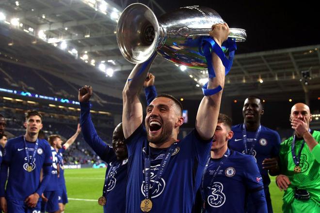 篮球火箭球队连续两场胜利庆祝