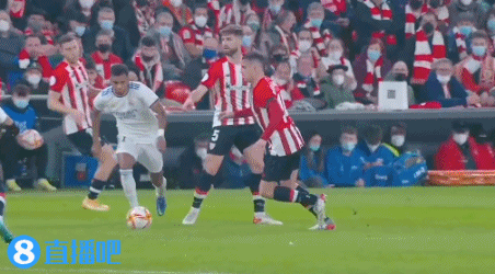 骄傲容易滋生狭隘，亚冠是为国出战，所以这个时候还...