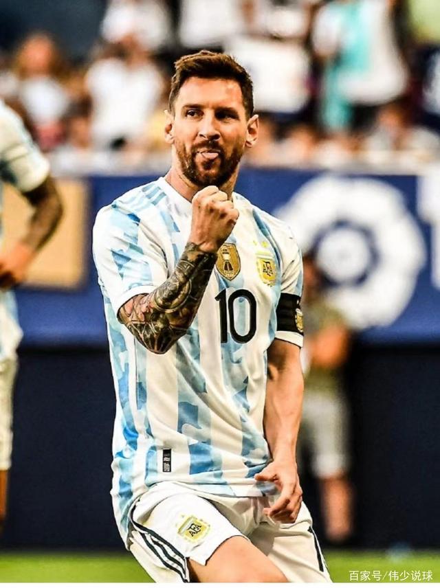 他是全场最耀眼的那个人